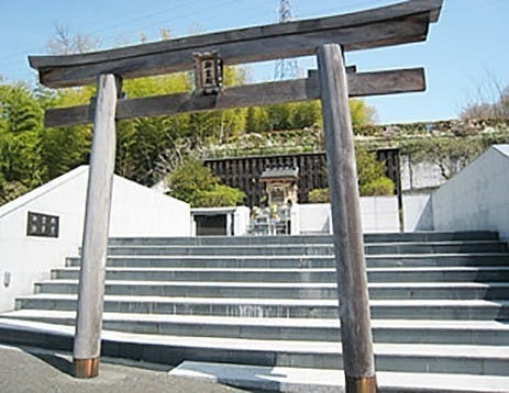 稲足神社神道霊園「納骨堂」