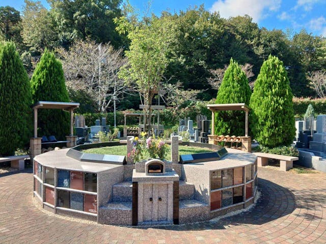 稲毛メモリアル萩の郷　樹木葬「萩の縁」