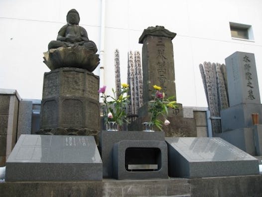 長泰寺 永代供養塔