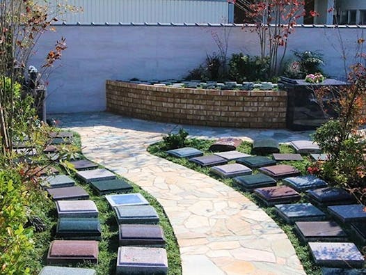 樹木葬・永代供養墓「やすらぎ祈りのその」