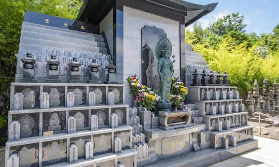 興福寺墓苑 永代供養墓・樹木葬