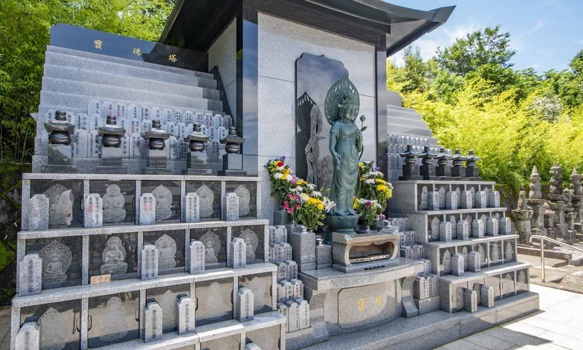 興福寺墓苑 永代供養墓・樹木葬