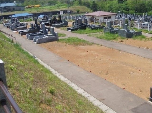 光行寺三内第四墓苑