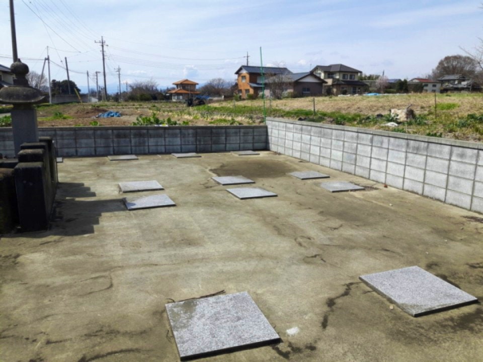 二子山共同墓地