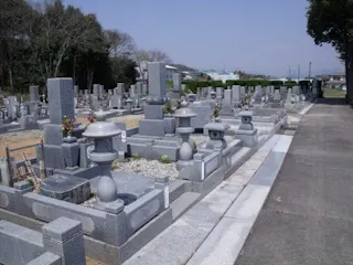 白龍院霊園