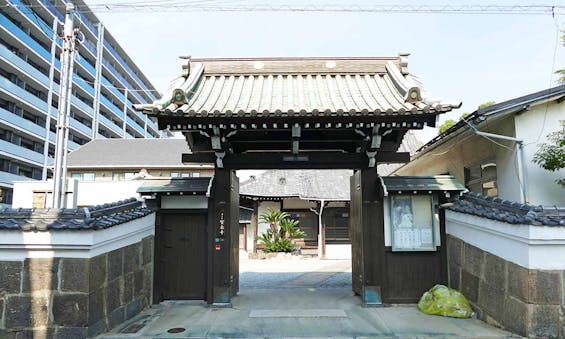 寳泉寺 永代合祀納骨廟「功徳苑」