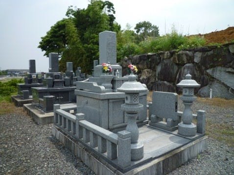 姉野墓苑の画像