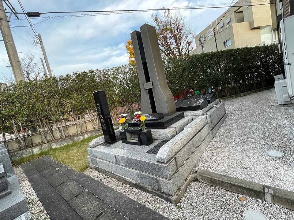 専念寺墓苑