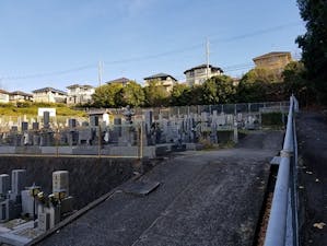 山中田墓地の画像