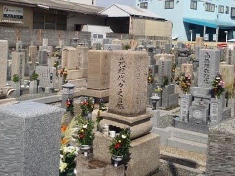 長田西墓地の画像