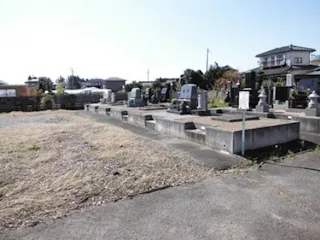 富長共同墓地