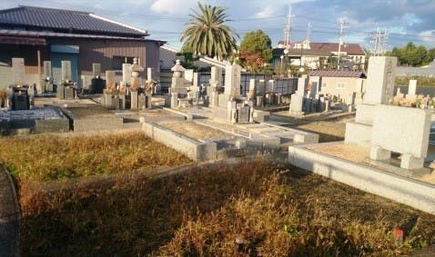 南島泉墓地