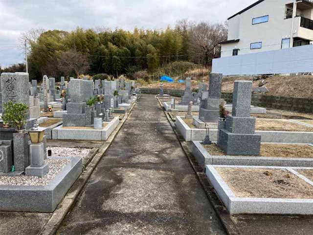 河原城町会墓地