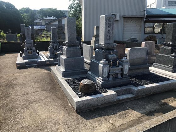 三国南本町墓地