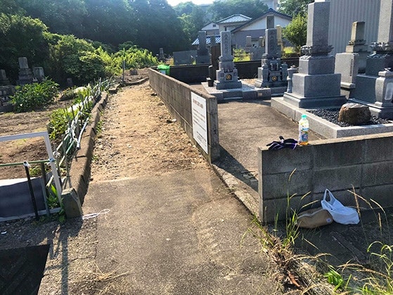 三国南本町墓地