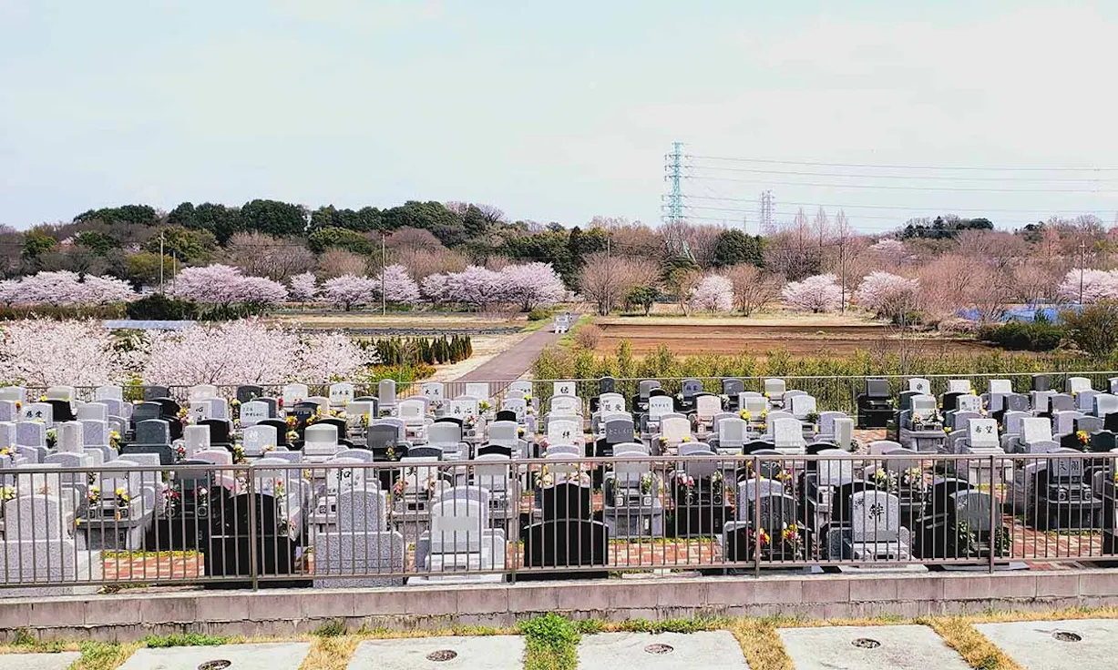 メモリアルパーク緑の丘(片柳)の霊園