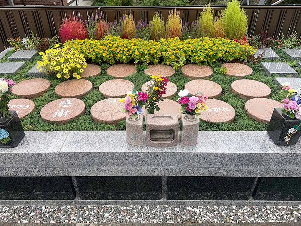 東学寺 一般墓・十三仏供養塔・花壇墓地(小田原市)の霊園・墓地