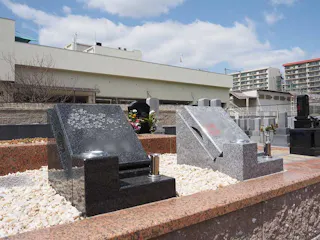 満願寺墓地