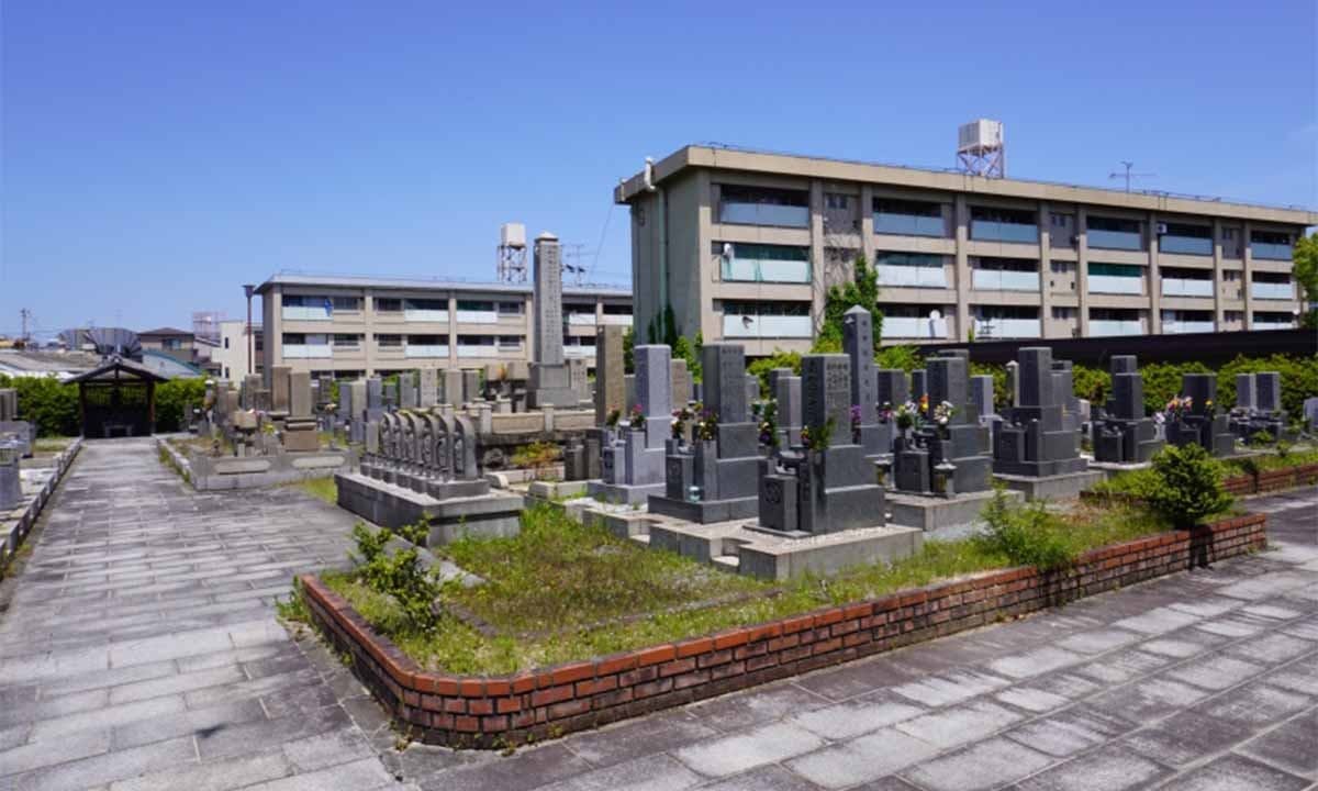吹田市光明町墓地
