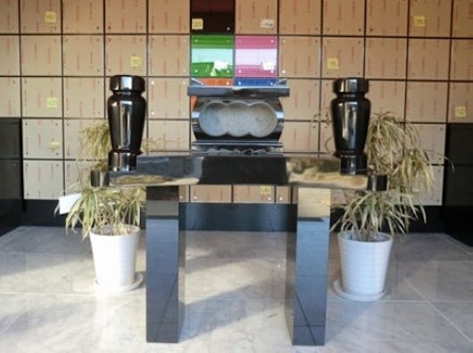 メモリアルガーデン三鷹 屋内永代供養墓「さくら堂」