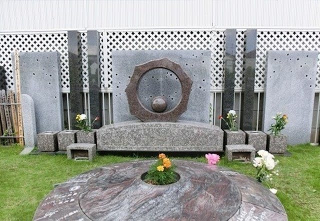 メモリアルガーデン調布 永代供養墓「悠久の丘」