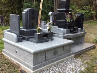 安中共同墓地
