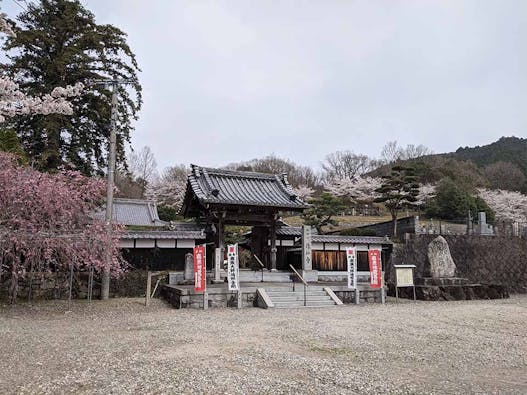 伊賀の里自然墓苑／滝仙寺 永代供養墓・樹木葬