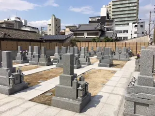 極楽寺墓苑