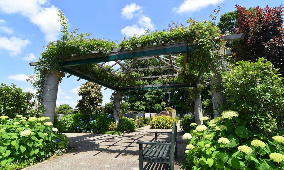 海老名フォーシーズンメモリアル 永代供養墓「花ことば」