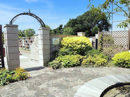 海老名フォーシーズンメモリアル 永代供養墓「花ことば」