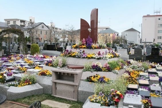 小平メモリアルガーデン ガーデニング型樹木葬「フラワージュ」