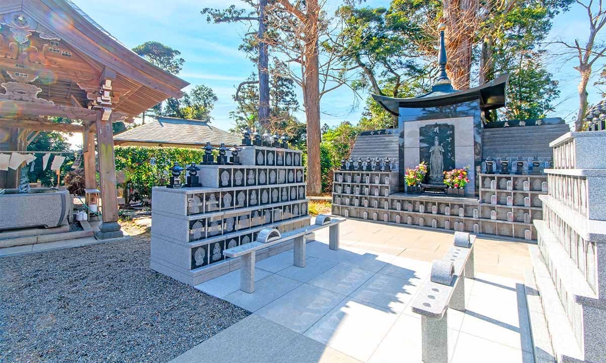高倉観音・高蔵寺墓苑(髙藏寺墓苑) 永代供養墓・樹木葬