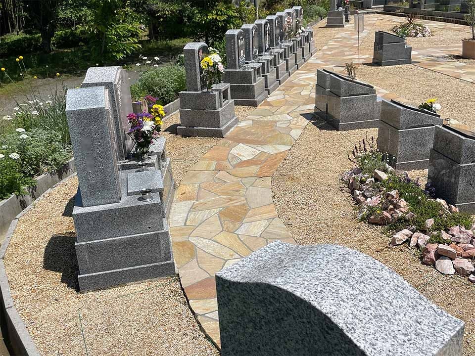 西方寺墓園(滋賀県草津市)の概要・価格・アクセス｜滋賀の霊園.com