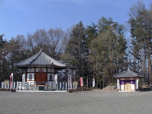 法徳寺・納骨堂（帰郷庵）