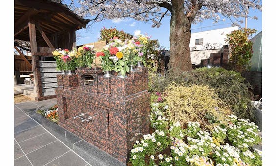 善應寺まほろばの庵 永代供養墓「足立祖房」