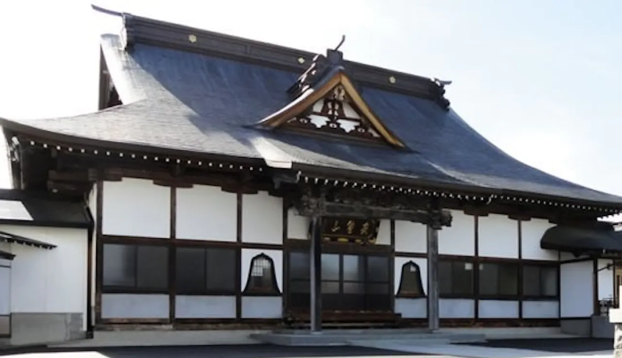 清雲院(滝沢市)の霊園