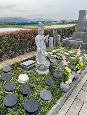 八幡樹木葬墓地