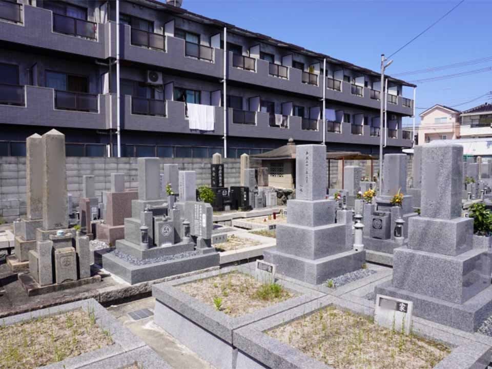 富田町高川田墓地