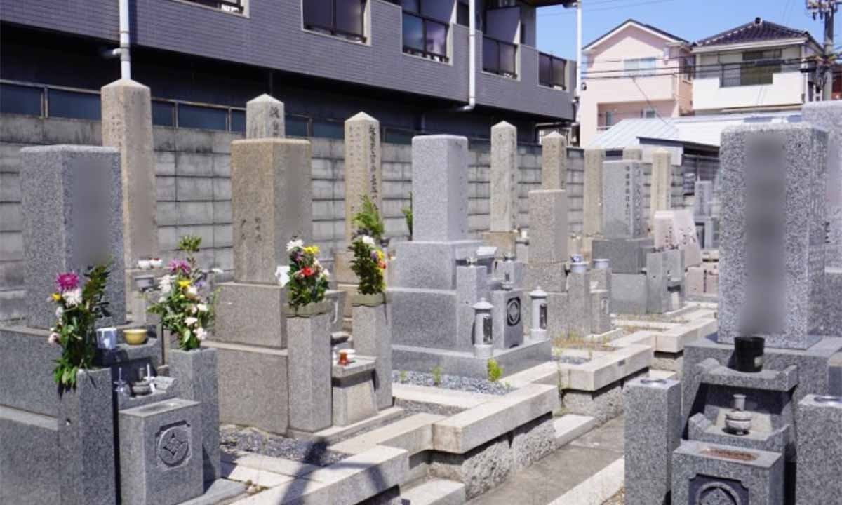 富田町高川田墓地