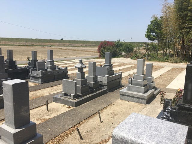 正願寺墓地