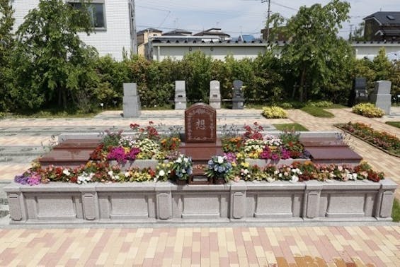 世田谷やすらぎ墓苑 花壇葬セレナージュ
