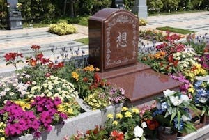 世田谷やすらぎ墓苑 花壇葬セレナージュの画像