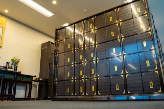 医王寺 実相霊廟納骨壇