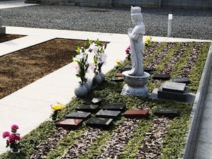 西成樹木葬墓地の画像