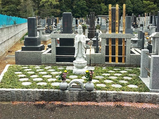 白井ケ丘樹木葬墓地