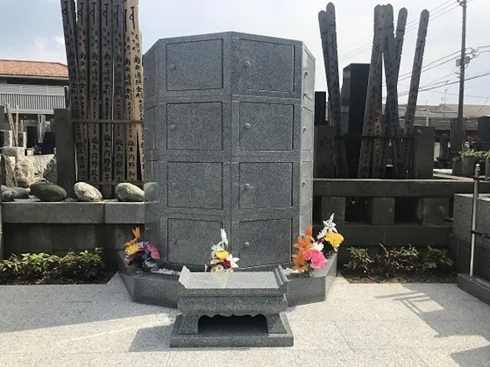 弘福院 のうこつぼ(越谷市)の霊園・墓地