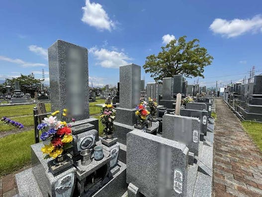 大法寺くひなの郷浄苑（樹木葬・一般墓）