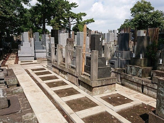 池上本門寺山内 法泉寺墓地