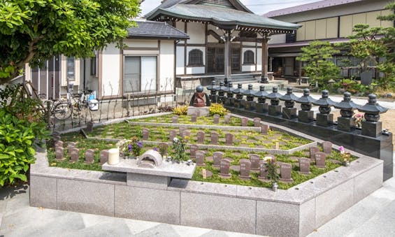 勧行寺墓苑 永代供養墓・樹木葬