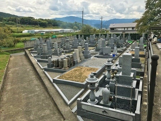 慶運寺境内墓地